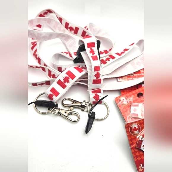 🆓️ FREE ADD ON TO BUNDLE Canada Day Bracelet or Lanyards or Lapel Pins - Picture 4 of 4